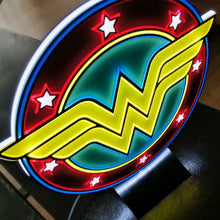 Load image into Gallery viewer, DC Classics - Wonder Woman LED Logo Light - Circular
