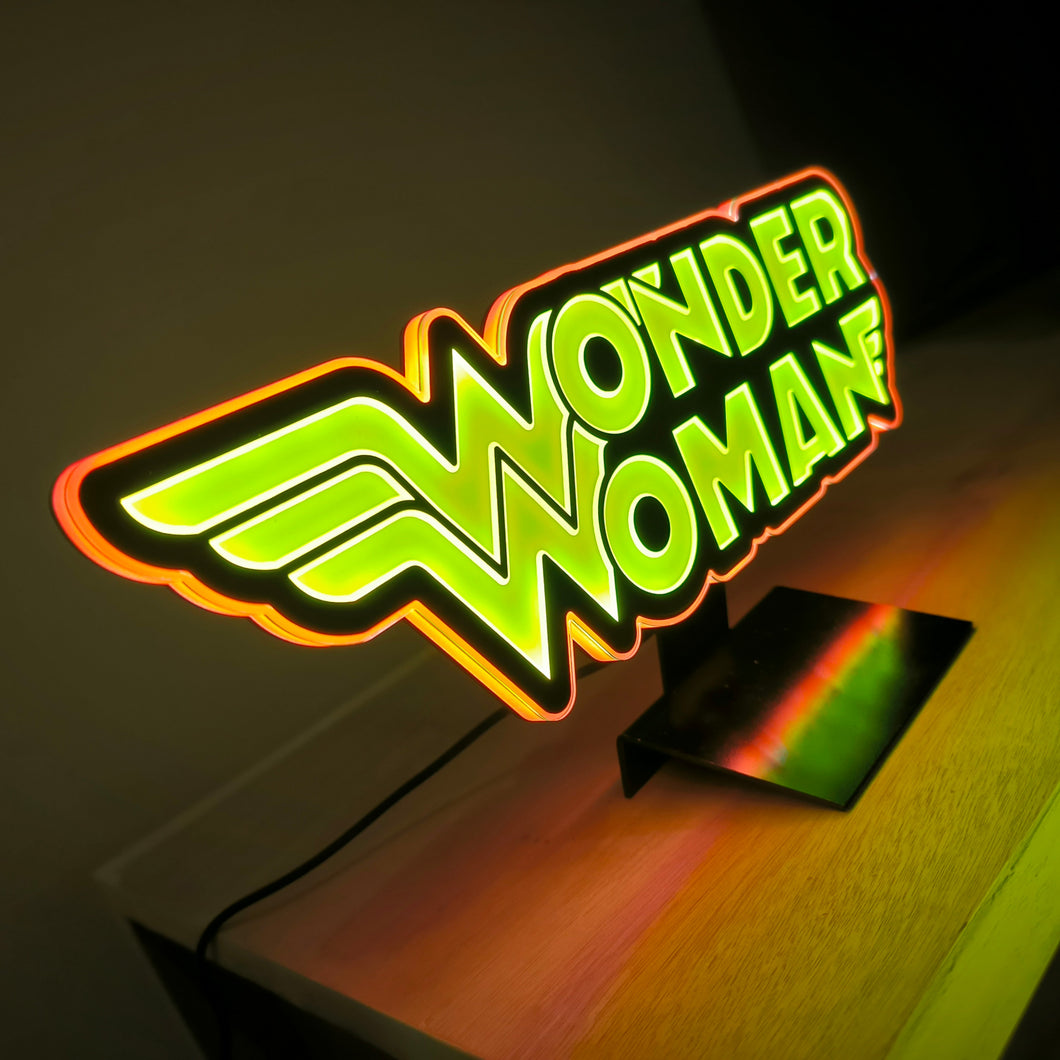 DC Classics - Wonder Woman LED Logo Light