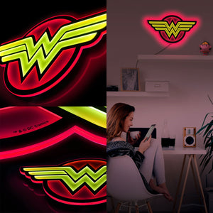 Wonder Woman™ LED Wall Light (Large)